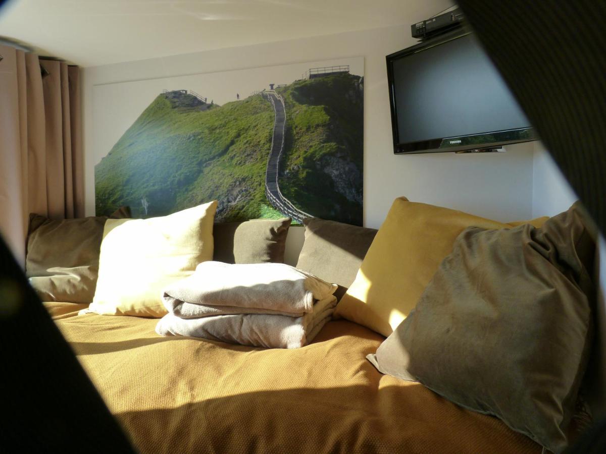 Aux 500 Diables Eco Lodge - Hotel Шамбон-сюр-Лак Екстериор снимка