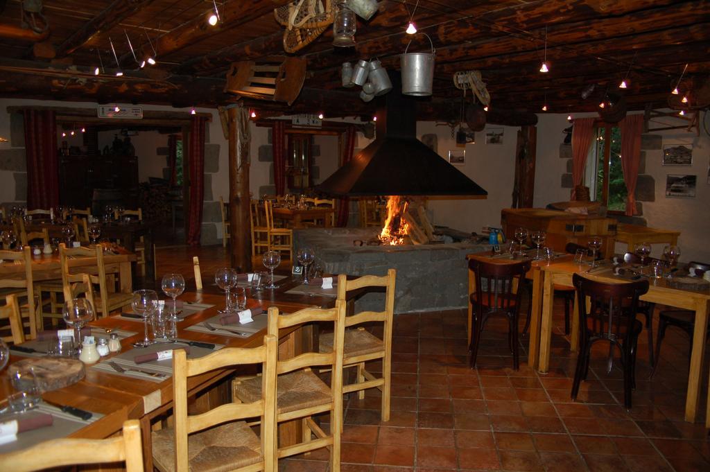 Aux 500 Diables Eco Lodge - Hotel Шамбон-сюр-Лак Екстериор снимка
